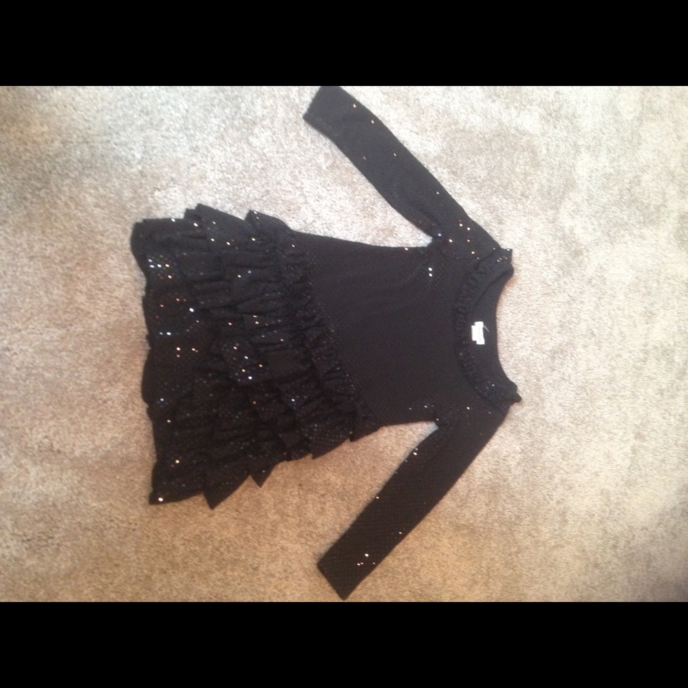 Size 7 Black dress 👗with sequence.